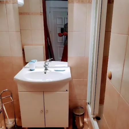 아파트 With Swimming Pool Mavarstica - Ciovo - 2053 *