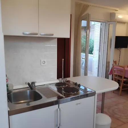 With Swimming Pool Mavarstica - Ciovo - 2053 *