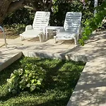 Apartman With Swimming Pool Mavarstica - Ciovo - 2053 *