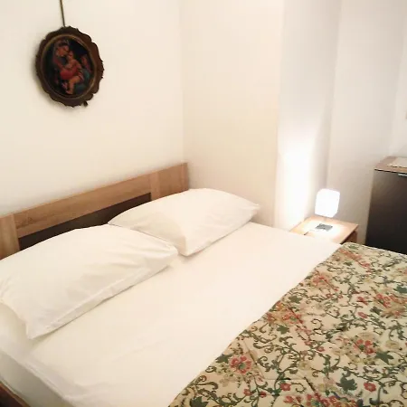 Appartement With Swimming Pool Mavarstica - Ciovo - 2053 Trogir