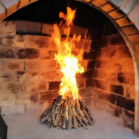 With Swimming Pool Mavarstica, Ciovo - 2053 דירה