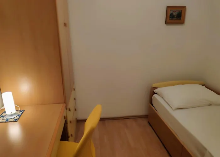 With Swimming Pool Mavarstica - Ciovo - 2053 * 特罗吉尔